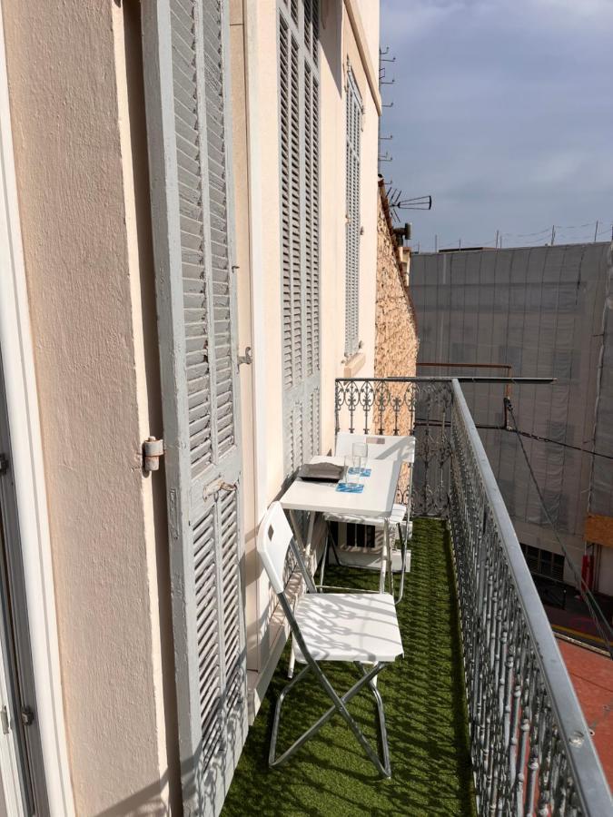 2 pièces cannes centre Esterno foto